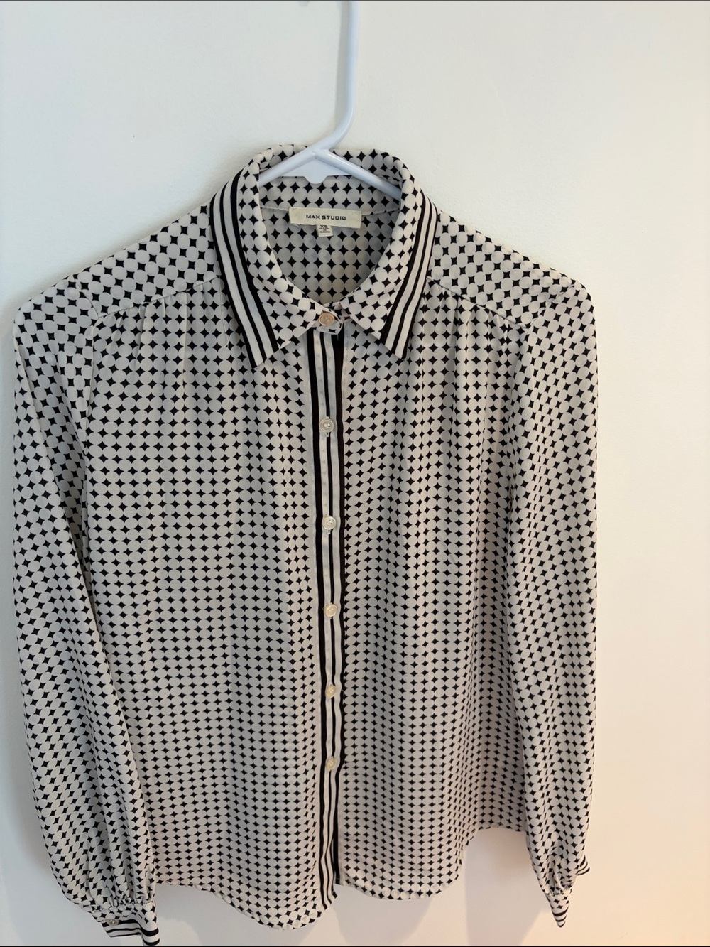 Max Studio Black & White Geometric Button-Down Blouse